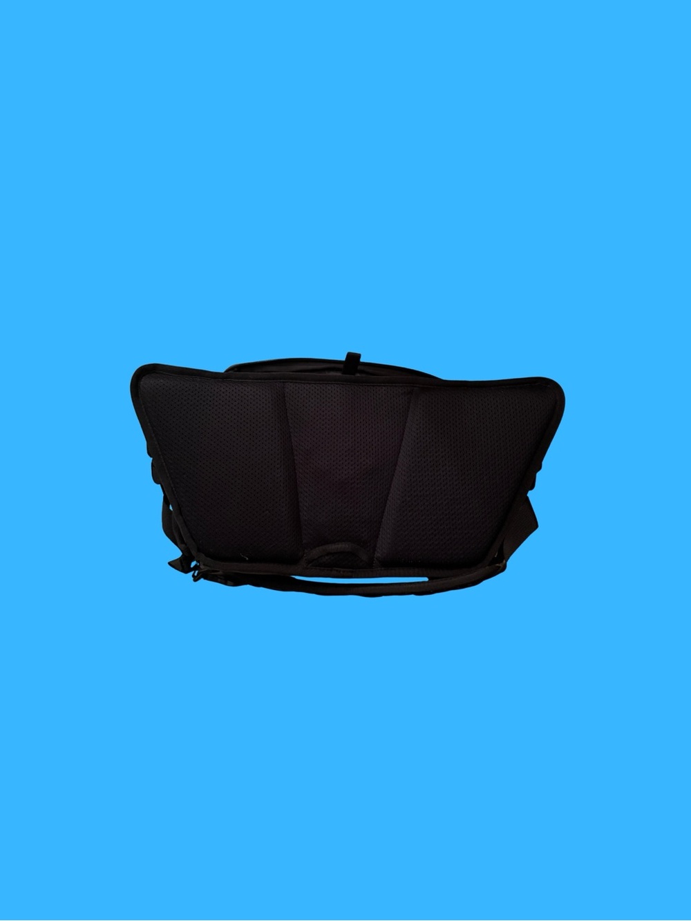 WANDRD ROGUE Sling Camera Bag - Picture 4 of 5